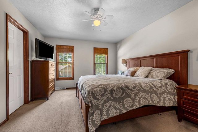 618 NIGHT COURT, Green Bay, WI 54313