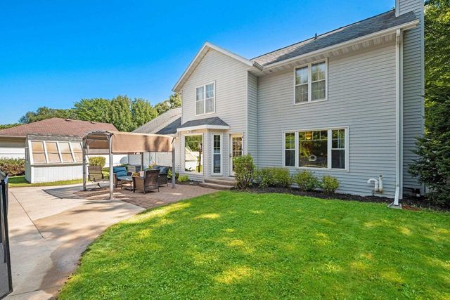 618 NIGHT COURT, Green Bay, WI 54313