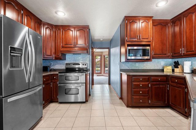618 NIGHT COURT, Green Bay, WI 54313