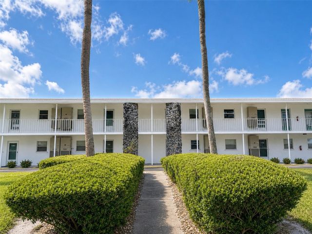 3900 ROXANE BOULEVARD 11B, Sarasota, FL 34235