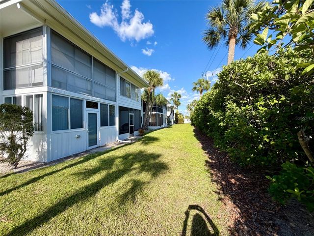 3900 ROXANE BOULEVARD 11B, Sarasota, FL 34235