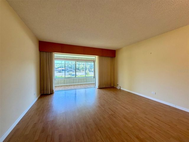 3900 ROXANE BOULEVARD 11B, Sarasota, FL 34235