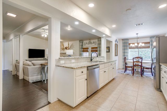 3733 Fenton Avenue, Fort Worth, TX 76133