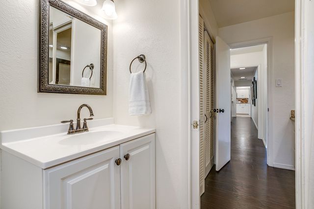 3733 Fenton Avenue, Fort Worth, TX 76133