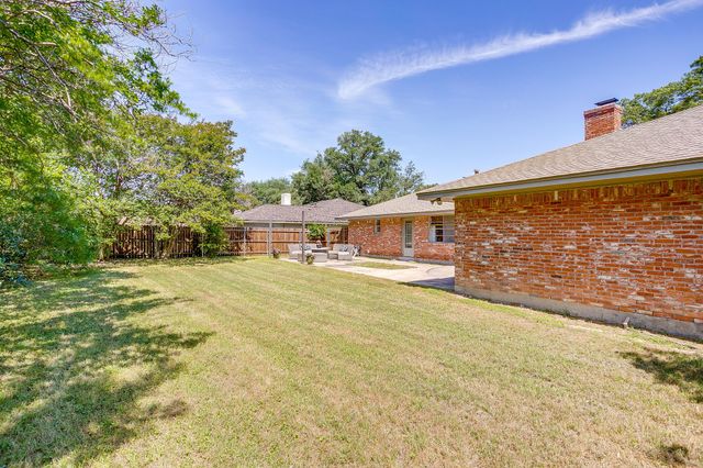3733 Fenton Avenue, Fort Worth, TX 76133