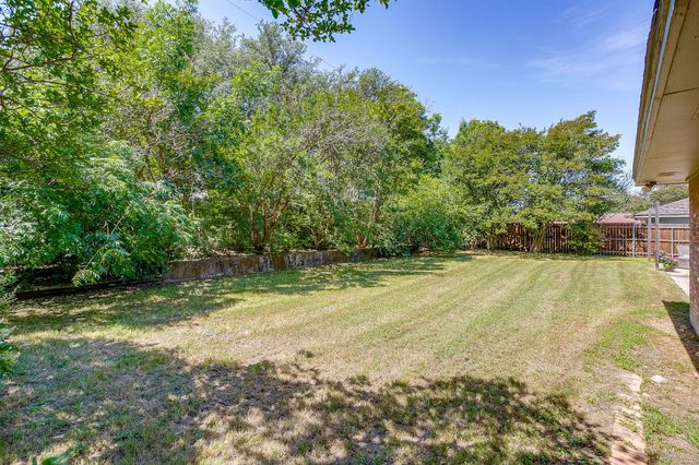 3733 Fenton Avenue, Fort Worth, TX 76133