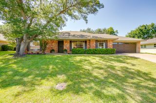 3733 Fenton Avenue, Fort Worth, TX 76133