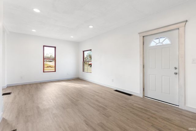 302 N Bronson Street, Warsaw, IN 46580