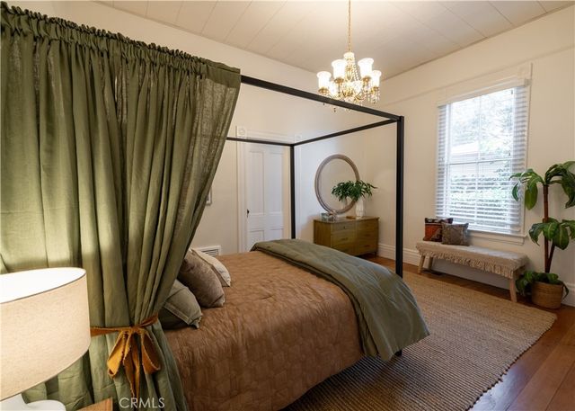 703 Manzanita Avenue, Sierra Madre, CA 91024