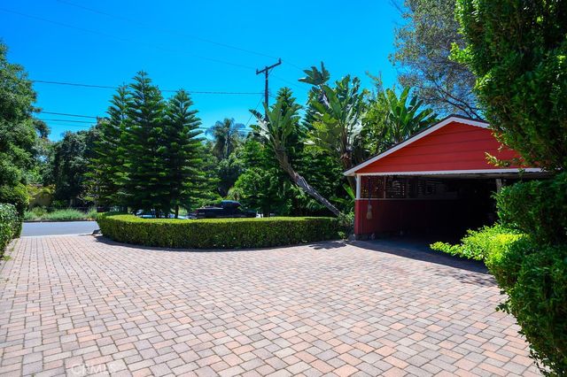 703 Manzanita Avenue, Sierra Madre, CA 91024