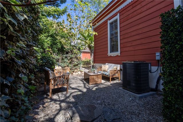 703 Manzanita Avenue, Sierra Madre, CA 91024