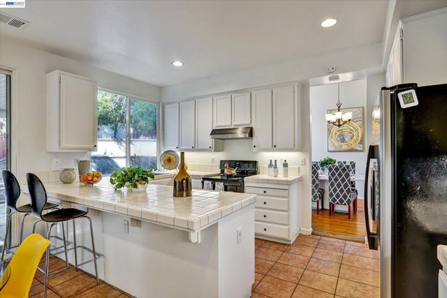 5124 Adriana Ct, Antioch, CA 94531