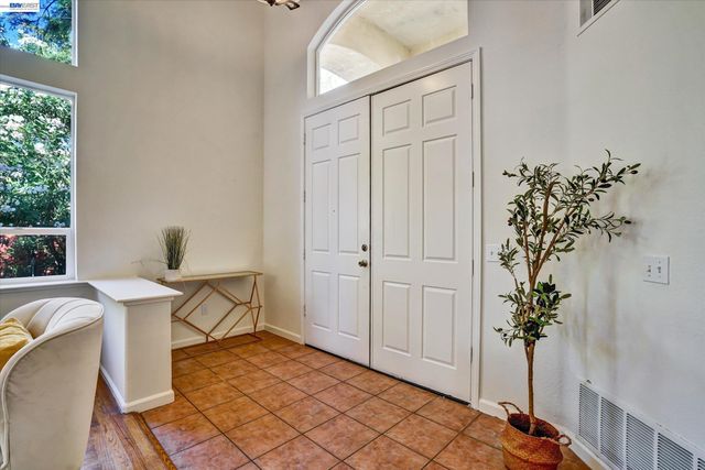 5124 Adriana Ct, Antioch, CA 94531