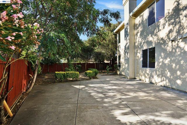 5124 Adriana Ct, Antioch, CA 94531