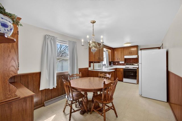 2437 PESHTIGO STREET, Green Bay, WI 54313