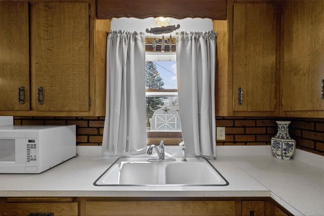 2437 PESHTIGO STREET, Green Bay, WI 54313