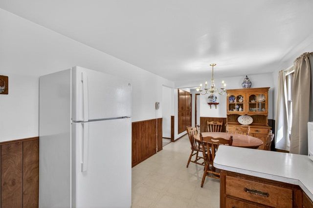 2437 PESHTIGO STREET, Green Bay, WI 54313