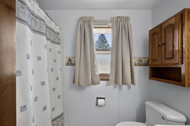 2437 PESHTIGO STREET, Green Bay, WI 54313