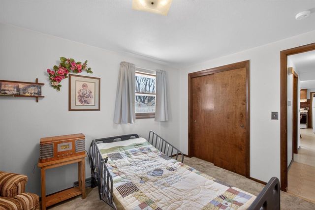 2437 PESHTIGO STREET, Green Bay, WI 54313