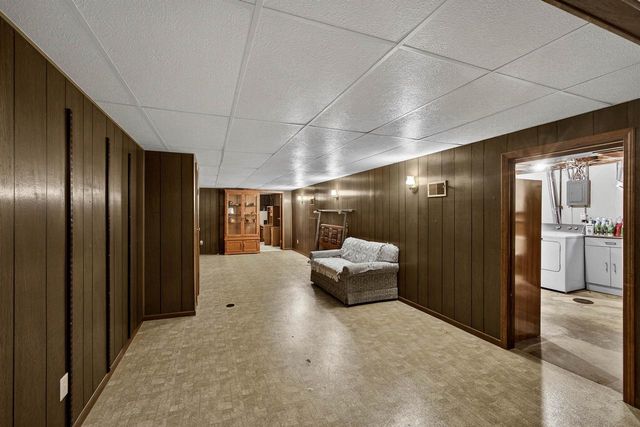 2437 PESHTIGO STREET, Green Bay, WI 54313