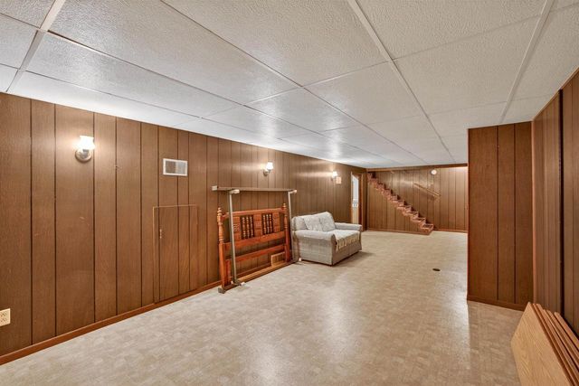 2437 PESHTIGO STREET, Green Bay, WI 54313