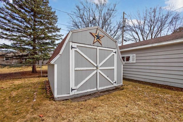 2437 PESHTIGO STREET, Green Bay, WI 54313