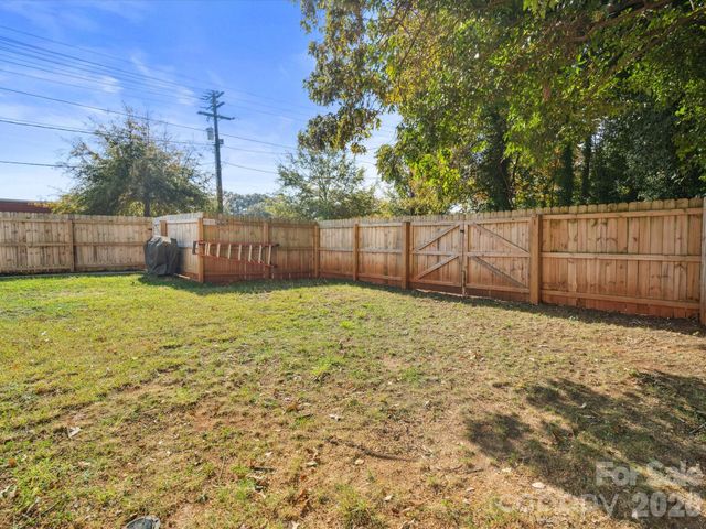 3001 Tuckaseegee Road, Charlotte, NC 28208