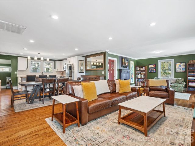 3001 Tuckaseegee Road, Charlotte, NC 28208