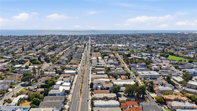 1450 Manhattan Beach Boulevard, Manhattan Beach, CA 90266