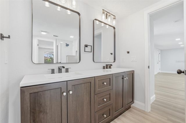 9821 LAKESIDE LANE, Port Richey, FL 34668