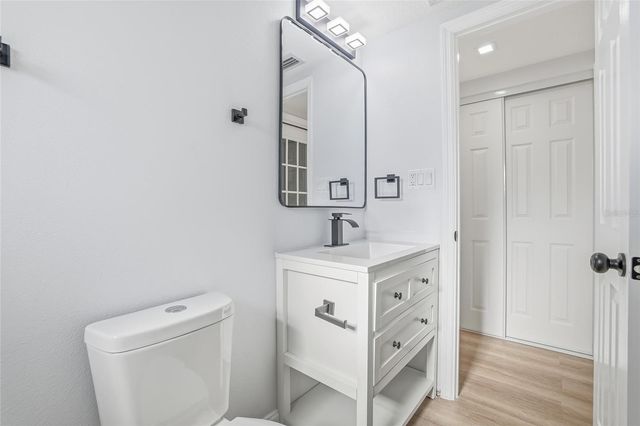 9821 LAKESIDE LANE, Port Richey, FL 34668