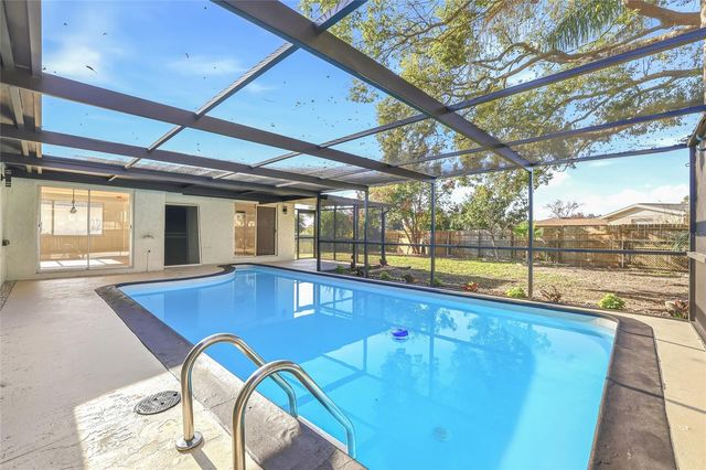 9821 LAKESIDE LANE, Port Richey, FL 34668