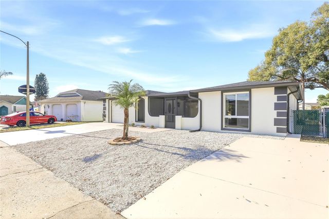 9821 LAKESIDE LANE, Port Richey, FL 34668