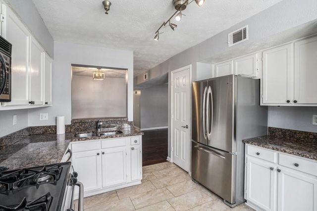 4001 Riverlook Parkway SE 203, Marietta, GA 30067