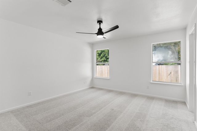 1319 Ashley DR, Round Rock, TX 78665