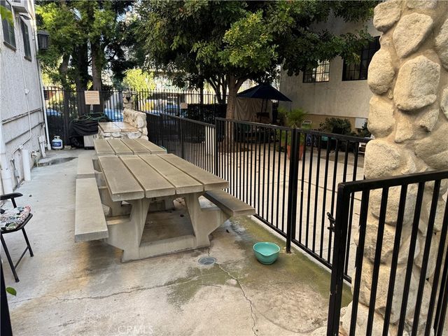 730 215 W 4th Street, Long Beach, CA 90802