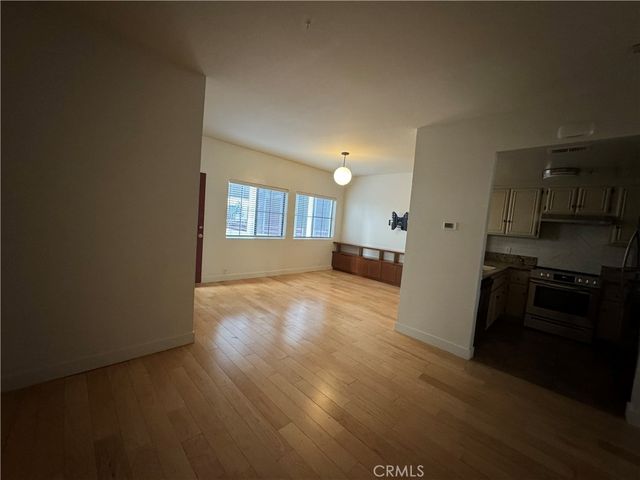 730 215 W 4th Street, Long Beach, CA 90802