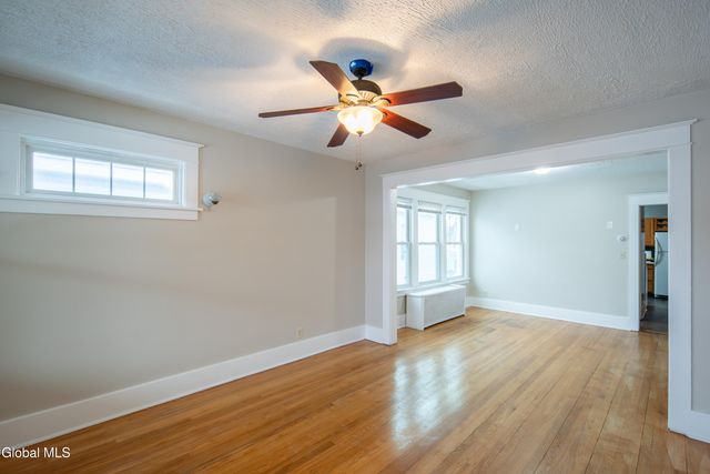 40 Pinewood Avenue, Albany, NY 12208