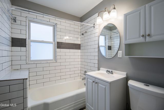 40 Pinewood Avenue, Albany, NY 12208