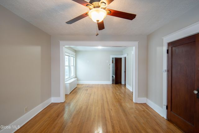 40 Pinewood Avenue, Albany, NY 12208