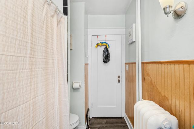 40 Pinewood Avenue, Albany, NY 12208