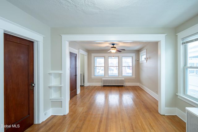 40 Pinewood Avenue, Albany, NY 12208