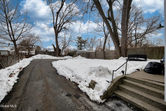 40 Pinewood Avenue, Albany, NY 12208