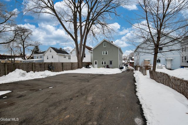 40 Pinewood Avenue, Albany, NY 12208