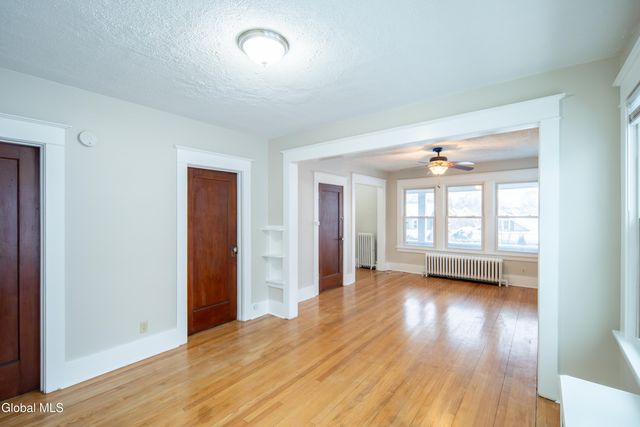 40 Pinewood Avenue, Albany, NY 12208