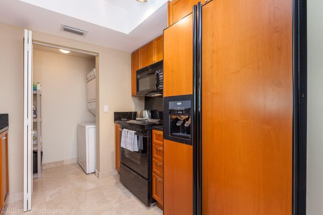 99 SE Mizner Boulevard 323, Boca Raton, FL 33432