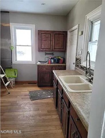 2332 Auburn Avenue, Toledo, OH 43606