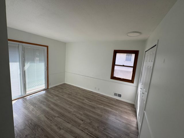 323 Van Buren Avenue N, Hopkins, MN 55343