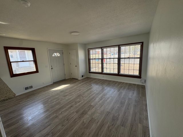 323 Van Buren Avenue N, Hopkins, MN 55343