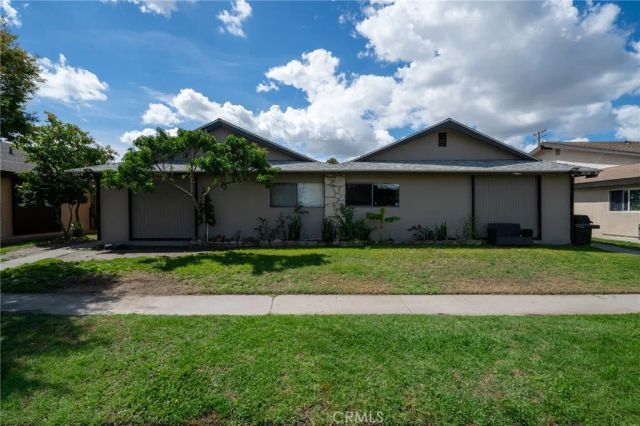 1804 W Glen Avenue, Anaheim, CA 92801